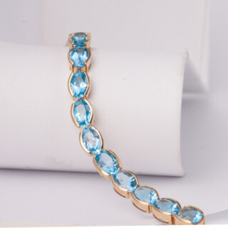 Blue topaz bracelet 888 5012
